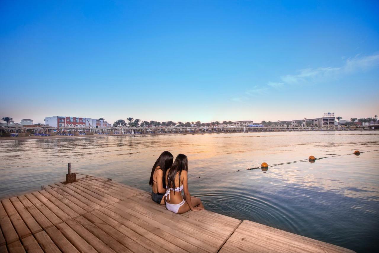Sunrise Garden Beach Resort Hurghada Bagian luar foto The Dead Sea